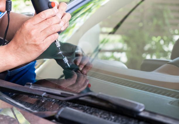 Auto-Glass-Repair-Near-Me-Hawthorne-CA-Gardena-Mobile-Auto-Glass