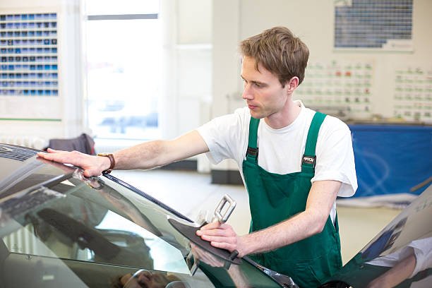 Windshield-Repair-Near-Me-Inglewood-CA-Gardena-Mobile-Auto-Glass